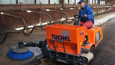 Reinigungsmaschine für Stall